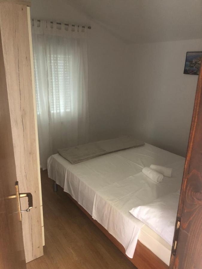 Danguba Apartment Kremena Екстериор снимка