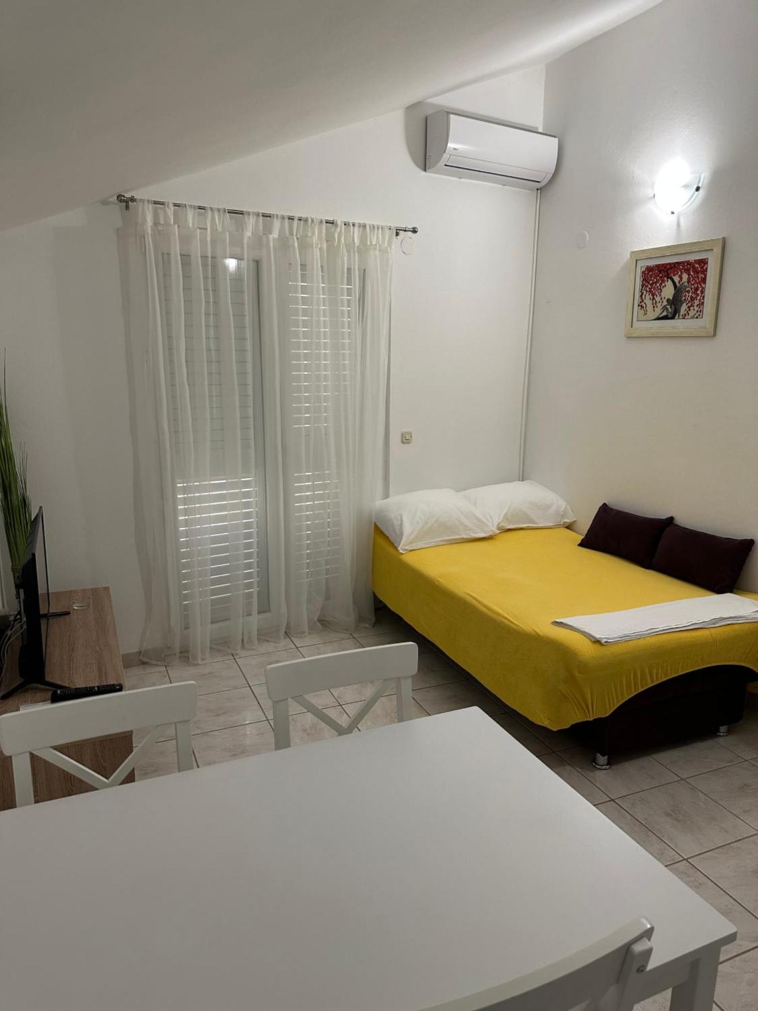 Danguba Apartment Kremena Екстериор снимка